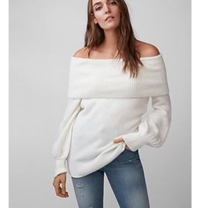 Express- off shoulder balloon sleeve sweater *NEW*